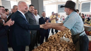 Menemen'de bir kapalı pazar yeri daha açıldı