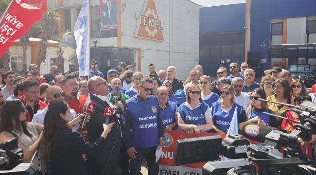 Petrol-İş Aliağa Şubesi'nden Temel Conta Önünde Kitlesel Tepki: "Emeğin Onur Mücadelesi Devam Ediyor"