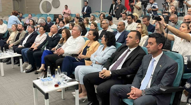 Başkan Tugay'dan sert çıkış: "İşinizi kaybetmeye kadar gidebilir"