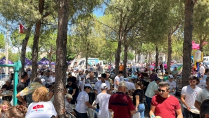 Hacıömerli Mahallesi'nde Geleneksel Köy Hayrı Yoğun Katılımla Gerçekleşti