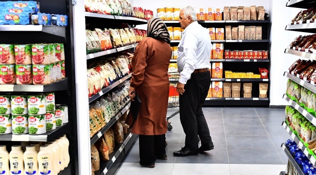 İZMAR, uygun fiyatlarıyla dar gelirliye nefes oldu