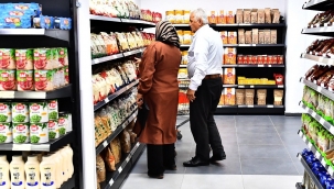 İZMAR, uygun fiyatlarıyla dar gelirliye nefes oldu