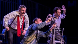 "İzmir Büyükşehir Belediyesi Şehir Tiyatroları'ndan 2024-2025 Tiyatro Sezonu'na ilişkin değerlendirme"