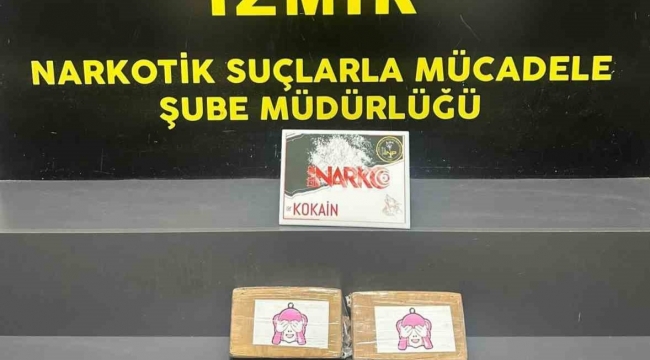 İzmir'de 2 kilo 300 gram kokain ele geçirildi