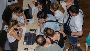 Menemen Konutları Projesi'nde sözleşmeler imzalanıyor