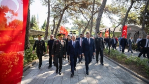 Başkan Tugay 15 Temmuz şehitlerini andı