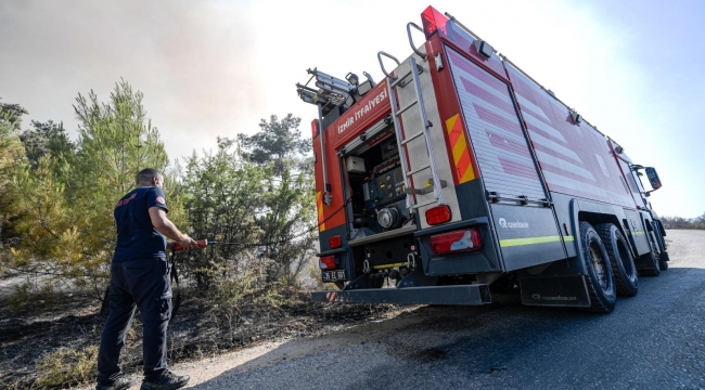 İzmir İtfaiyesi yangın riskine karşı herkesi dikkatli olmaya çağırdı