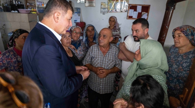 Başkan Tugay yangında zarar gören Köseler'i ziyaret etti