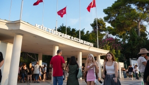 İzmir Enternasyonal Fuarı'nda sanat, müzik ve eğlence dolu geceler