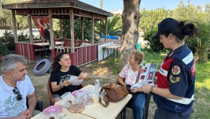 Jandarma, Aliağa'da Vatandaşları Şiddete Karşı Bilgilendirdi