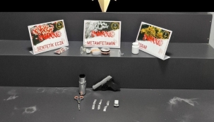 Satışa hazır uyuşturucularla yakalandı