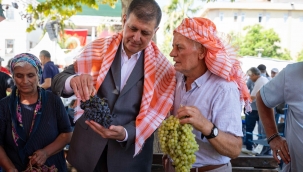 Urla'nın geleneksel bağbozumu şenliği renkli görüntülerle başladı