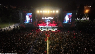 94. İEF'de 30 Ağustos'a yakışan gece