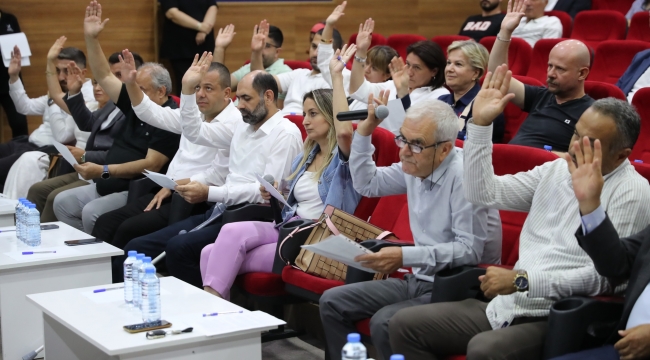 Başkan Acar; " Kim kime gol attığı umurumda değil. Birlikte çözelim"