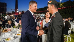 .Başkan Tugay: Özgürlüğümüzü şehitlerimizin canına ve gazilerimizin cesaretine borçluyuz