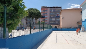 Büyükşehir, yeni dönem öncesi okulları yeniledi