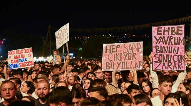 Çim Konserleri sahnesi Derya Uluğ'u ağırladı
