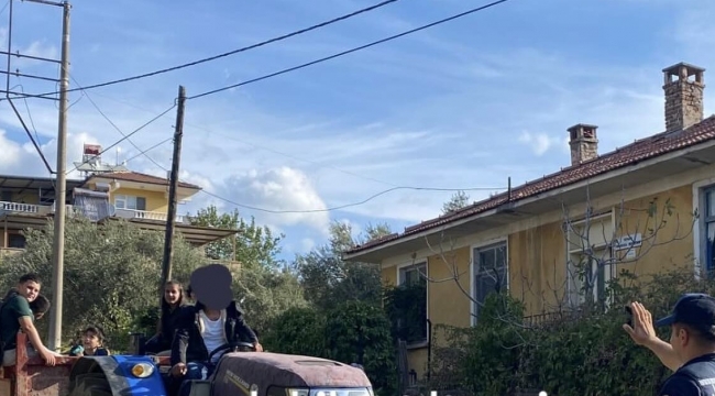 Edremit Avcılar'da Öğrenciler Servis Bekliyor