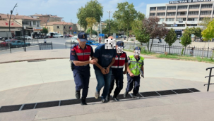 İzmir Büyükşehir personeli, FETÖ'den ihraç polis kimliğiyle yakalandı 
