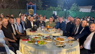 İzmirli Berberler Moral Gecesi'nde buluştu…