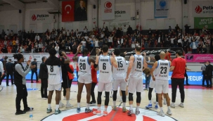 Aliağa Petkimspor, Avrupa'da 3'te 2 yaptı