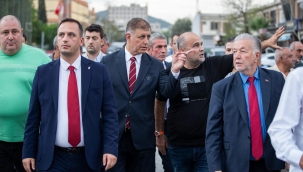 Başkan Tugay Ayakkabıcılar Sitesi esnafını ziyaret etti