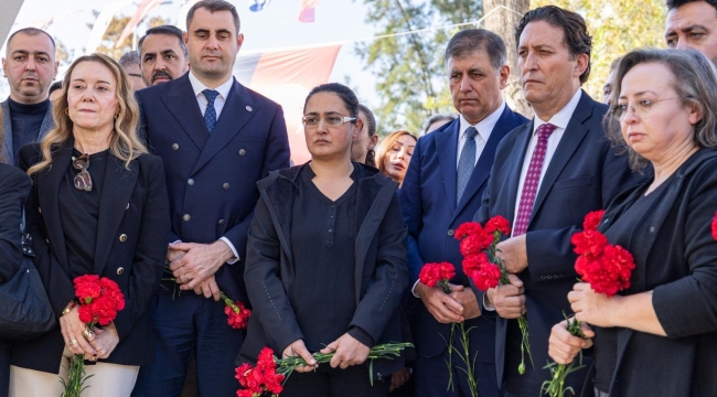 Başkan Tugay: Depremin siyaseti olmaz, vicdanımızla konuşacağız