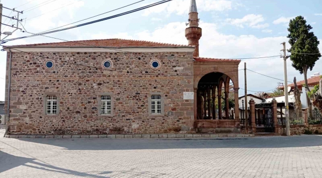 Çatlaklar yüzünden 2 yıldır ibadete kapalı