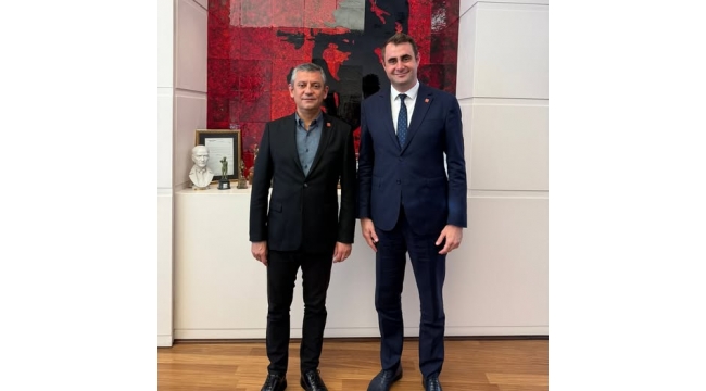 CHP İzmir İl Başkanı Güç'ten Genel Başkan Özel'e Ziyaret