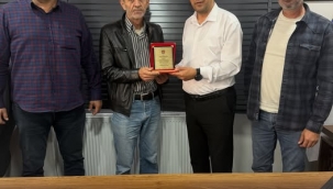 Aliağa Şoförler Odası'ndan Şoför Esnafına Onur Plaketi