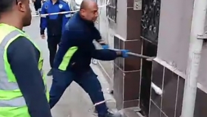 İzmir Büyükşehir ekipleri vatandaşın evine balyozla girdi
