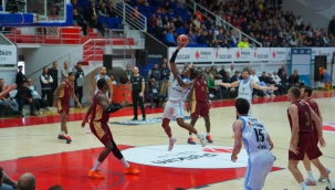 Aliağa Petkimspor, sahasında Trabzonspor'a mağlup oldu