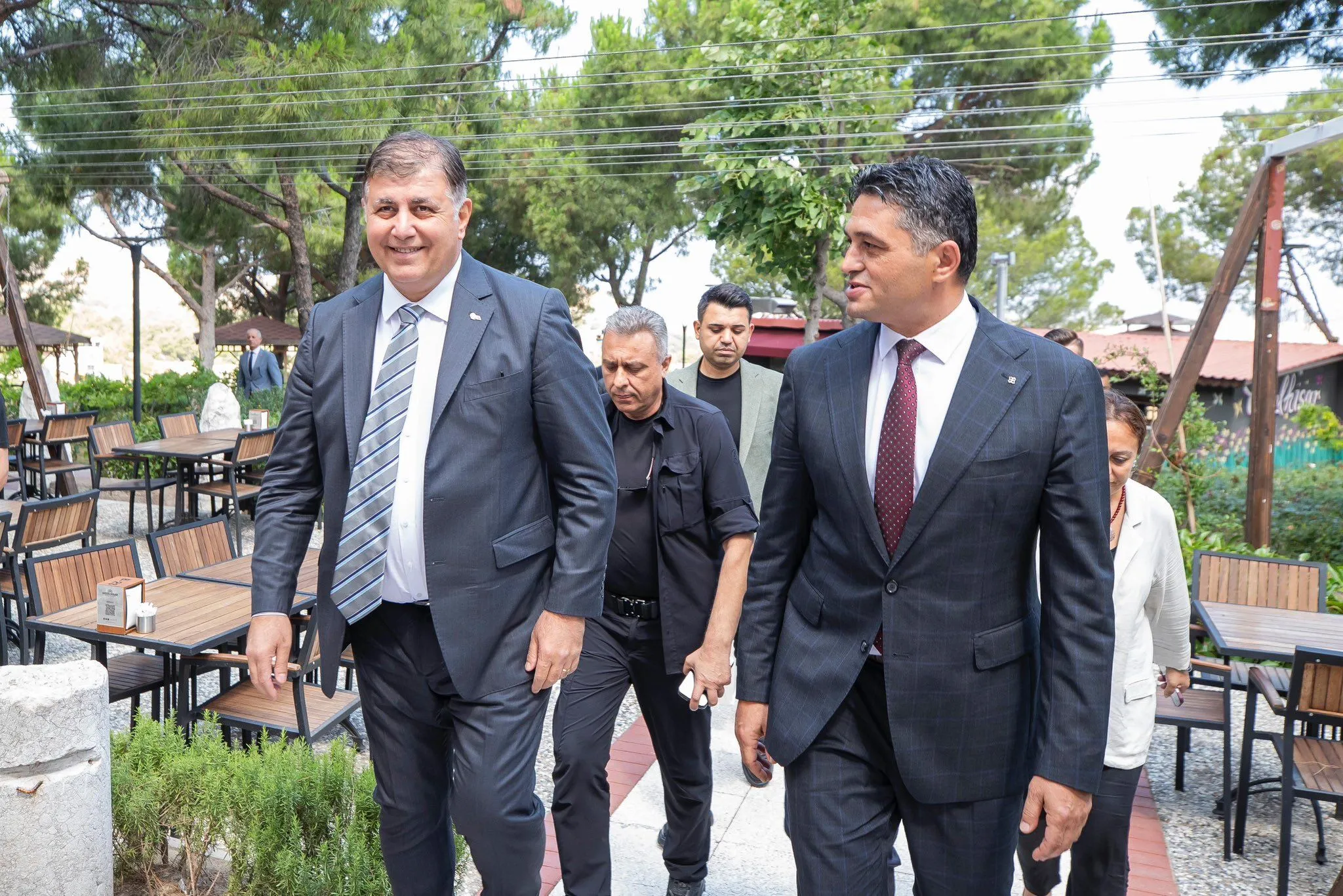 Başkan Acar'dan Tugay'a çok sert sözler: Hizmet noktasında İzmir'in başına gelmiş en büyük felaket!