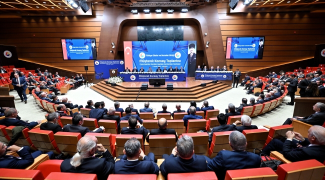 Başkan Ertürk, Cumhurbaşkanı Yardımcısı Yılmaz'a Aliağa'nın Ve Üyelerin Beklentilerini İletti