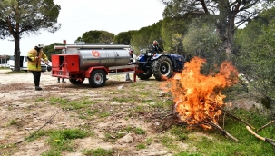Büyükşehir'in köylere dağıttığı tankerler ormanları kurtarıyor