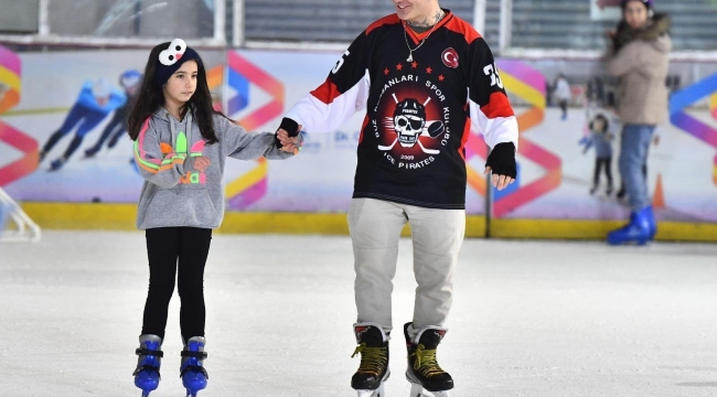 Büyükşehir Kültürpark ve Bostanlı'da buz pisti kuruyor