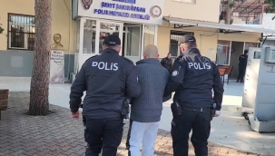 İzmir'de aranan 2 şüpheli yakalandı