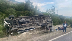 İzmir'de feci kaza: 1 ölü, 1 yaralı