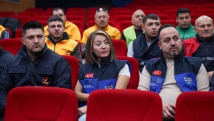 Aliağa'da orman yangınlarıyla mücadele eden personele teşekkür belgesi