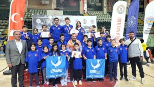 Aliağalı oryantiringciler Muğla'dan 8 Türkiye derecesiyle döndü