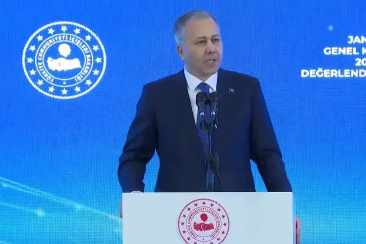 Bakan Yerlikaya: Jandarma'ya hakaretin bedelini ödeyeceksiniz