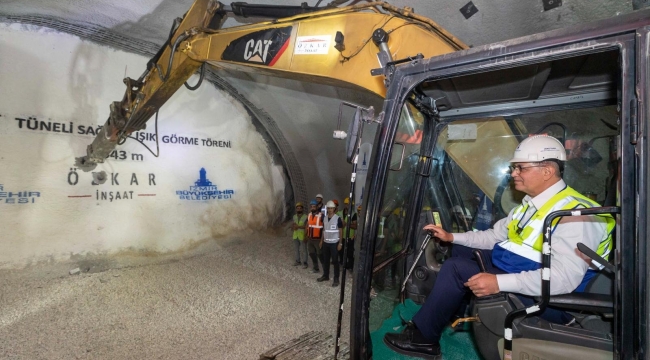 İzmir'in projeleri için 21 milyar liranın üzerinde yatırım yapıldı