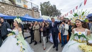 Karaburun'da mis kokulu nergis festivali