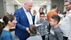 Menemen'de özel çocukların karne sevinci yürekleri ısıttı
