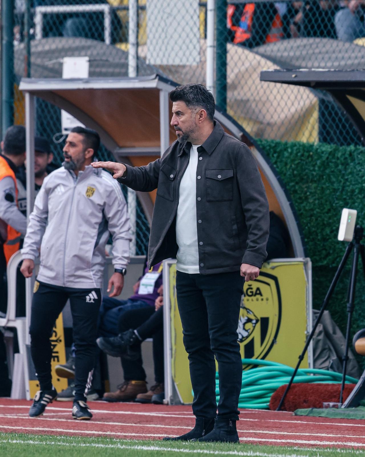 Polat Çetin: "Erken gol ve kırmızı kart bizi olumsuz etkiledi"