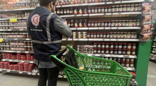 İzmir'de Ramazan öncesi market denetimi