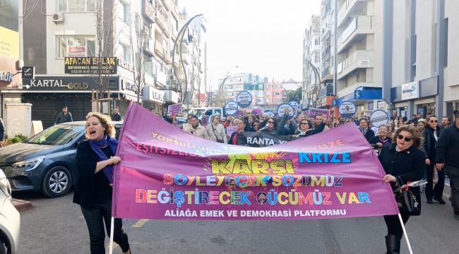 Aliağa'da 8 Mart Yürüyüşü Düzenlendi  