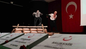 Aliağa'da Çanakkale Zaferi'nin 111. yıl dönümü kutlandı