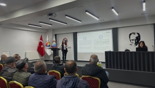 Aliağa'da üreticilere B-Reçete ve bitki koruma eğitimi