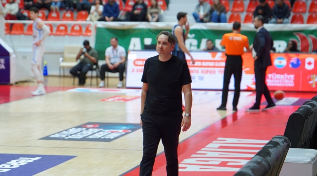 Aliağa Petkimspor'da başantrenör Özhan Çıvgın ile yollar ayrıldı